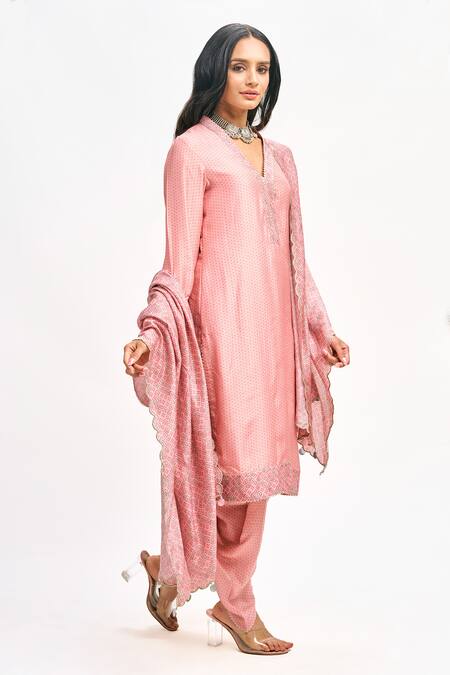 Buy Tanu Malhotra Peach Cotton, Silk Gota Patti, Embroidery V-neck Printed Kurta Dhoti Pant Set Online at Aza Fashions Buy_Tanu Malhotra_Peach Cotton, Silk Gota Patti, Embroidery V-neck Printed Kurta Dhoti Pant Set _Online_at_Aza_Fashions