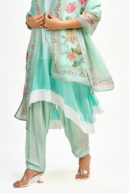 Shop Tanu Malhotra Blue Cotton, Silk, Organza Embroidery Round Neck Neckline Kurta Set Shop_Tanu Malhotra_Blue Cotton, Silk, Organza Embroidery Round Neck Neckline Kurta Set