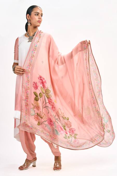 Buy Tanu Malhotra Peach Cotton, Silk, Organza Round Neck Ombre Kurta Set With Printed Dupatta Online at Aza Fashions Buy_Tanu Malhotra_Peach Cotton, Silk, Organza Round Neck Ombre Kurta Set With Printed Dupatta _Online_at_Aza_Fashions