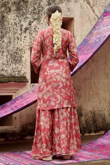 Shop Karaj Jaipur Red Muslin, Organza Sequins, Beads Keyhole Neck Floral Print Kurta Gharara Set at Aza Fashions Shop_Karaj Jaipur_Red Muslin, Organza Sequins, Beads Keyhole Neck Floral Print Kurta Gharara Set _at_Aza_Fashions