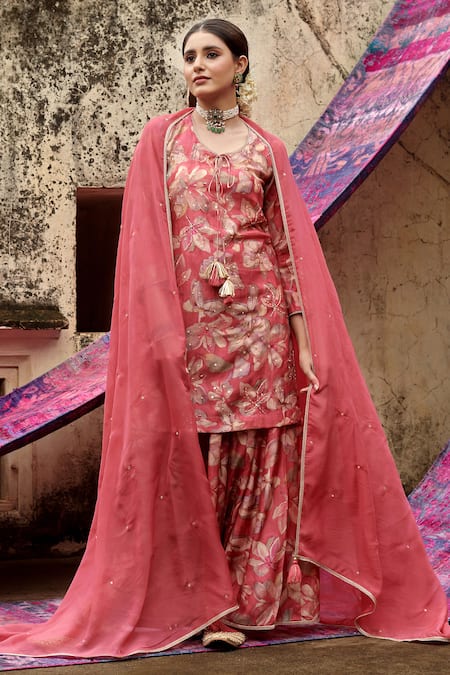 Karaj Jaipur Red Muslin, Organza Sequins, Beads Keyhole Neck Floral Print Kurta Gharara Set Online at Aza Fashions Karaj Jaipur_Red Muslin, Organza Sequins, Beads Keyhole Neck Floral Print Kurta Gharara Set _Online_at_Aza_Fashions