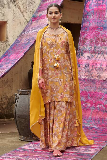 Karaj Jaipur_Yellow Muslin, Organza Sequins, Beads Keyhole Botanical Print Kurta Gharara Set_Online_at_Aza_Fashions