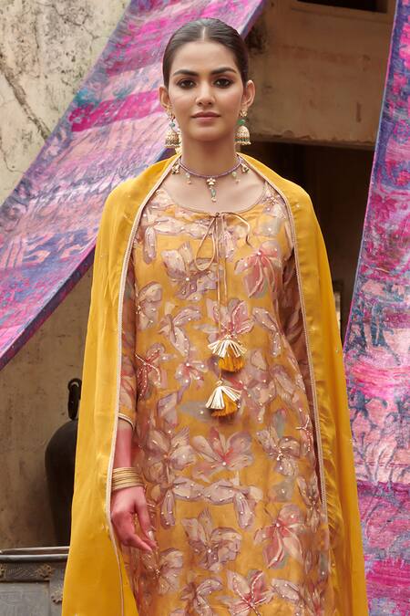 Buy_Karaj Jaipur_Yellow Muslin, Organza Sequins, Beads Keyhole Botanical Print Kurta Gharara Set_Online_at_Aza_Fashions