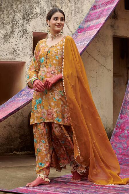 Buy Karaj Jaipur Yellow Muslin, Organza Sequins, Beads Split V-neck Rose Print Kurta Gharara Set Buy_Karaj Jaipur_Yellow Muslin, Organza Sequins, Beads Split V-neck Rose Print Kurta Gharara Set