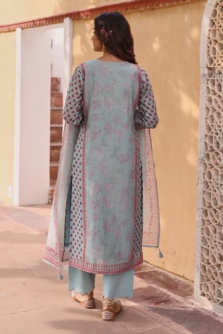 Karaj Jaipur Linen Printed Kurta Set 