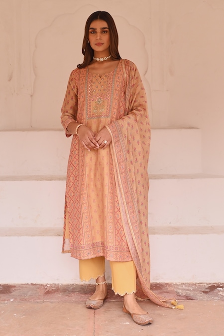 Buy_Karaj Jaipur_Yellow Linen, Cotton Sequins, Zari, Gota Patti Split Paisley Print Kurta Set _at_Aza_Fashions