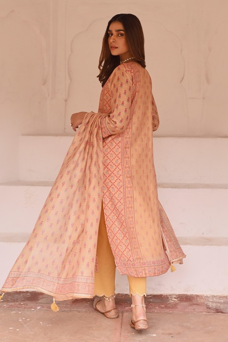 Karaj Jaipur_Yellow Linen, Cotton Sequins, Zari, Gota Patti Split Paisley Print Kurta Set _Online_at_Aza_Fashions