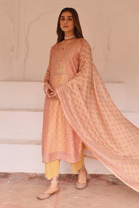 Karaj Jaipur_Yellow Linen, Cotton Sequins, Zari, Gota Patti Split Paisley Print Kurta Set _at_Aza_Fashions