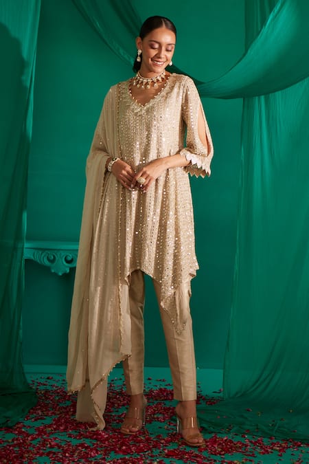 Mustard Moon By Neyha And Vrinda_Ivory Georgette, Dupion Sequins, Pearls, Mirrors, Asymmetric Kurta Set _Online_at_Aza_Fashions