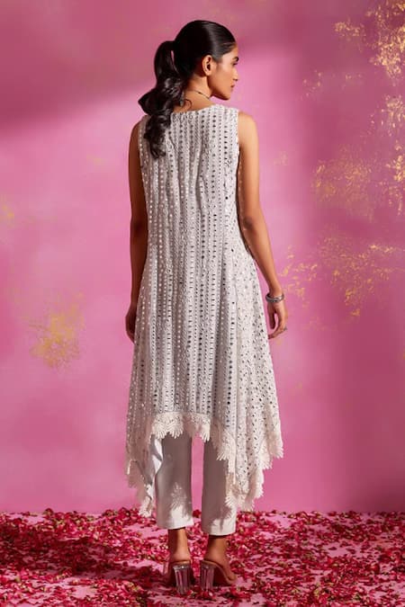 Mustard Moon By Neyha And Vrinda Embroidered Kurta Pant Set 