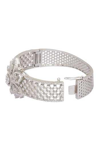 Chaotiq By Arti_White Imitation Diamonds Studded Floral Bracelet_Online_at_Aza_Fashions