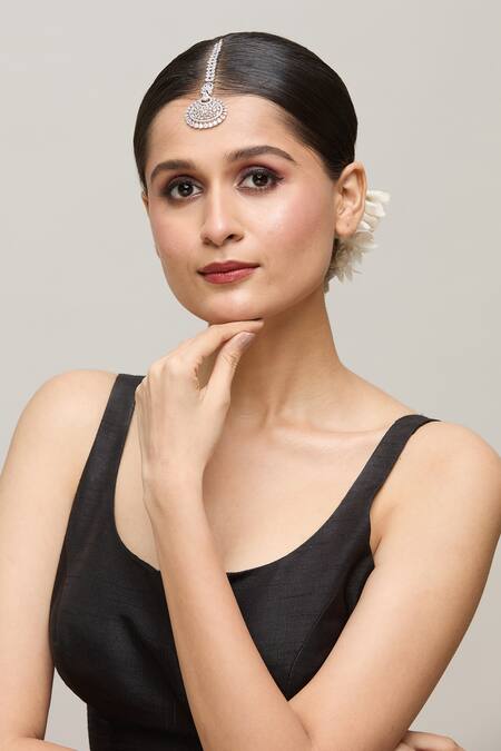 Shop_Chaotiq By Arti_White Oval Cutwork Diamond Studded Maangtikka_Online_at_Aza_Fashions