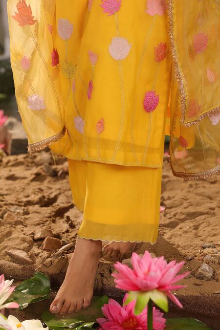 Charu Makkar_Yellow Chanderi, Organza Embroidery, Zari V-neck Floral Kurta Pant Set _at_Aza_Fashions