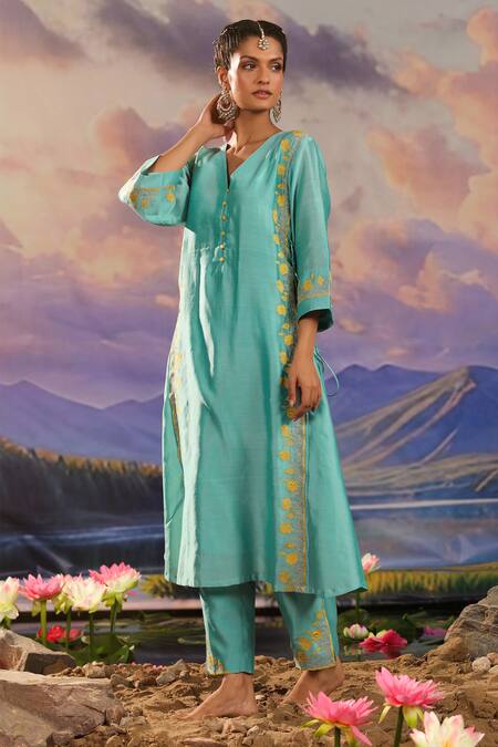 Shop_Charu Makkar_Blue Silk, Chanderi Embroidery V-neck Floral Kurta And Pant Set _Online_at_Aza_Fashions