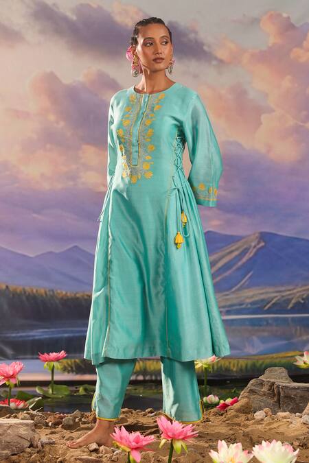 Buy_Charu Makkar_Blue , , Zari, Embroidery Round Neck Kurta And Pant Set _Online_at_Aza_Fashions
