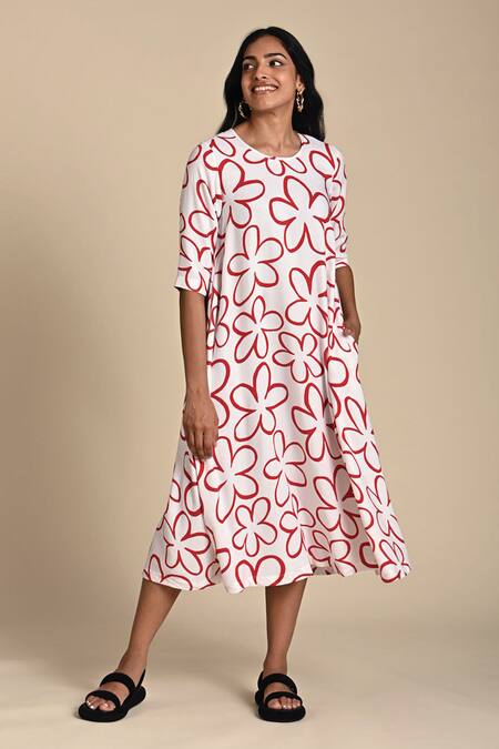 Buy_Kanelle_Red Twill Print Poppy Round Neck Midi Dress _Online_at_Aza_Fashions