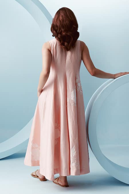 Shop Kavya Singh Kundu Pink Chanderi Applique Florid High Notched Round Neck Renn Panelled Dress at Aza Fashions Shop_Kavya Singh Kundu_Pink Chanderi Applique Florid High Notched Round Neck Renn Panelled Dress _at_Aza_Fashions