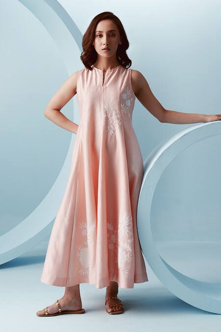 Kavya Singh Kundu Pink Chanderi Applique Florid High Notched Round Neck Renn Panelled Dress at Aza Fashions Kavya Singh Kundu_Pink Chanderi Applique Florid High Notched Round Neck Renn Panelled Dress _at_Aza_Fashions