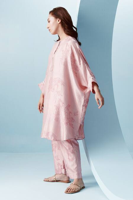 Kavya Singh Kundu Pink Handwoven Mulberry Silk Print Gardenia Round Neck Tachi Tunic With Pant Online at Aza Fashions Kavya Singh Kundu_Pink Handwoven Mulberry Silk Print Gardenia Round Neck Tachi Tunic With Pant _Online_at_Aza_Fashions