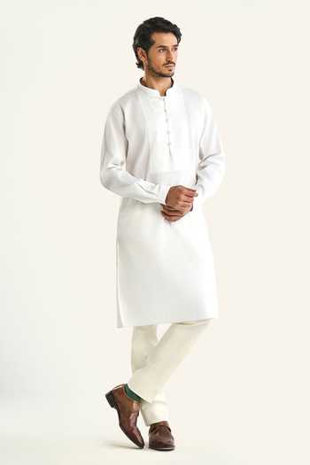 Buy Raghavendra Rathore Jodhpur White Cotton The Ranakpur Textured Kurta at Aza Fashions Buy_Raghavendra Rathore Jodhpur_White Cotton The Ranakpur Textured Kurta _at_Aza_Fashions