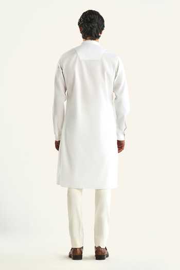 Shop Raghavendra Rathore Jodhpur White Cotton The Ranakpur Textured Kurta at Aza Fashions Shop_Raghavendra Rathore Jodhpur_White Cotton The Ranakpur Textured Kurta _at_Aza_Fashions