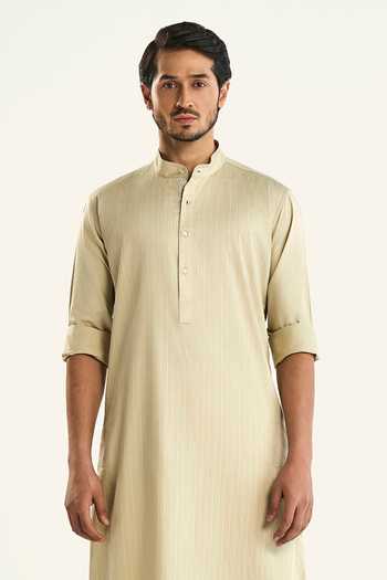 Raghavendra Rathore Jodhpur_Green Cotton Embroidery The Shankh Threadwork Kurta _Online_at_Aza_Fashions