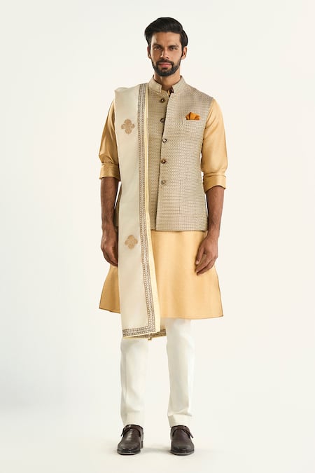 Raghavendra Rathore Jodhpur Off White Brocade Woven Checkered The Junagarh Bundi 