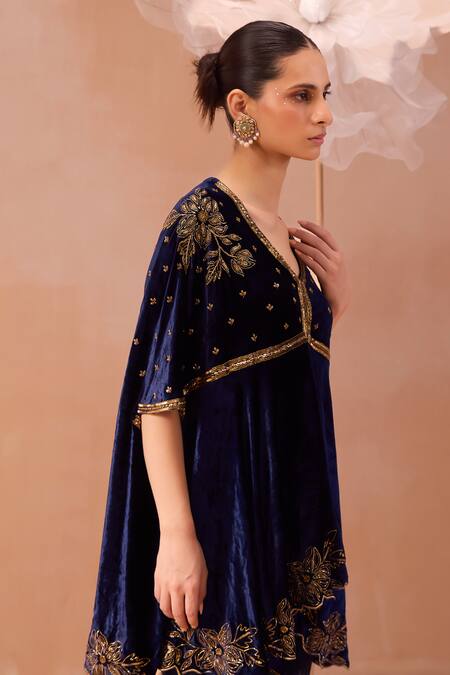 Buy_Parul Gandhi_Blue Velvet Sequins, Embroidery V-neck Hand Kurta And Pant Set _Online_at_Aza_Fashions