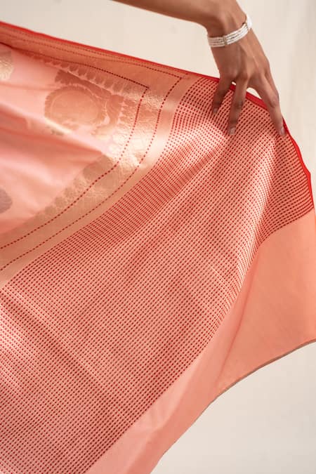 Priyanka Raajiv_Coral Silk Embroidery Arshiya Pattern Saree With Unstitched Blouse Piece _at_Aza_Fashions