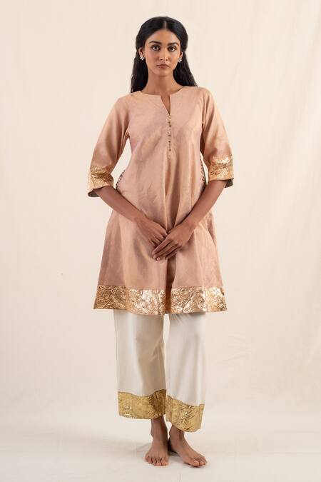 Priyanka Raajiv_Peach , , Lace, Dariba Embroidered Kurta With Pant _Online_at_Aza_Fashions