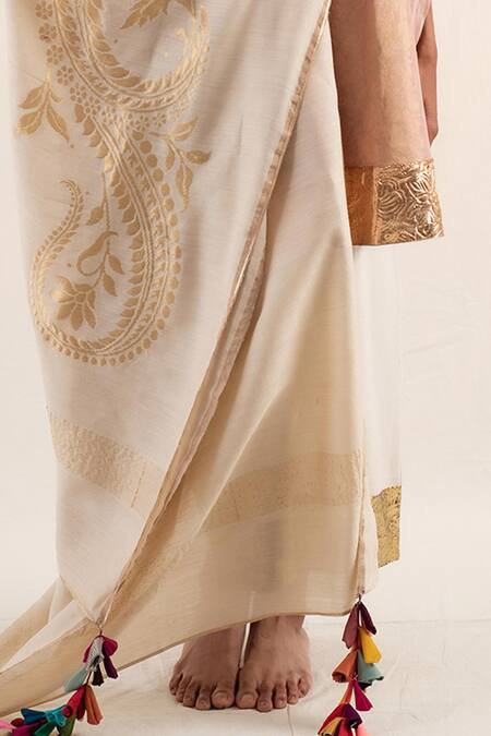 Priyanka Raajiv Ivory Silk, Brocade Tassels Hulchul Floral Handwoven Dupatta Online at Aza Fashions Priyanka Raajiv_Ivory Silk, Brocade Tassels Hulchul Floral Handwoven Dupatta _Online_at_Aza_Fashions