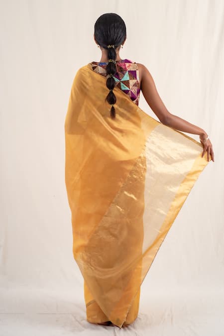 Priyanka Raajiv Johri Zari Butti Work Saree With Unstitched Blouse Piece 