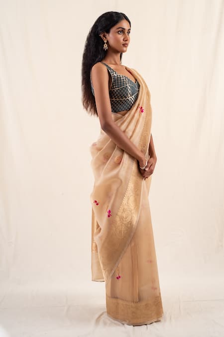 Buy_Priyanka Raajiv_Beige Silk Embroidery Laad Floral Pattern Saree With Unstitched Blouse Piece _Online_at_Aza_Fashions