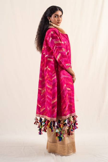 Buy_Priyanka Raajiv_Pink Silk Chikankari Lapel Collar Mela Patchwork Embroidered Jacket 