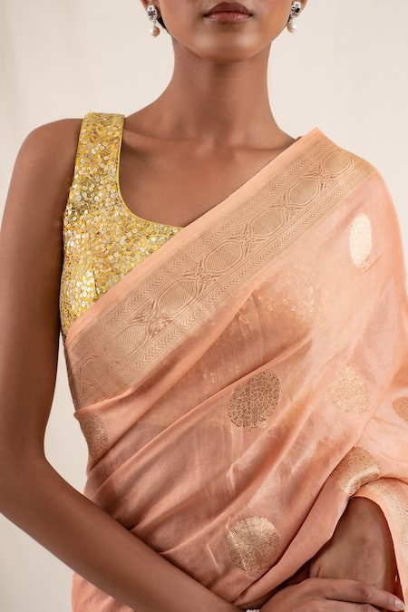Priyanka Raajiv_Peach Silk Embroidery Rena Geometric Pattern Saree With Unstitched Blouse _at_Aza_Fashions