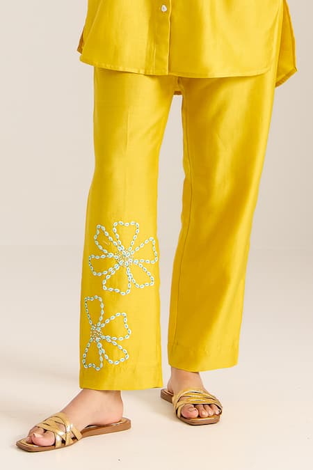 Sonal Pasrija_Yellow Chanderi Sequins, Beads Collared Blossom Embellished Shirt With Pant _Online_at_Aza_Fashions