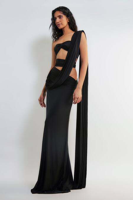 Deme By Gabriella Black Lycra Sweetheart Neck Inga Pre-draped Saree With Ruched Pleated Blouse Online at Aza Fashions Deme By Gabriella_Black Lycra Sweetheart Neck Inga Pre-draped Saree With Ruched Pleated Blouse _Online_at_Aza_Fashions