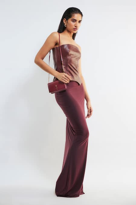 Deme By Gabriella Red Leather, Lycra Square Neck Linnea Plain Corset Top And Skirt Set Online at Aza Fashions Deme By Gabriella_Red Leather, Lycra Square Neck Linnea Plain Corset Top And Skirt Set _Online_at_Aza_Fashions