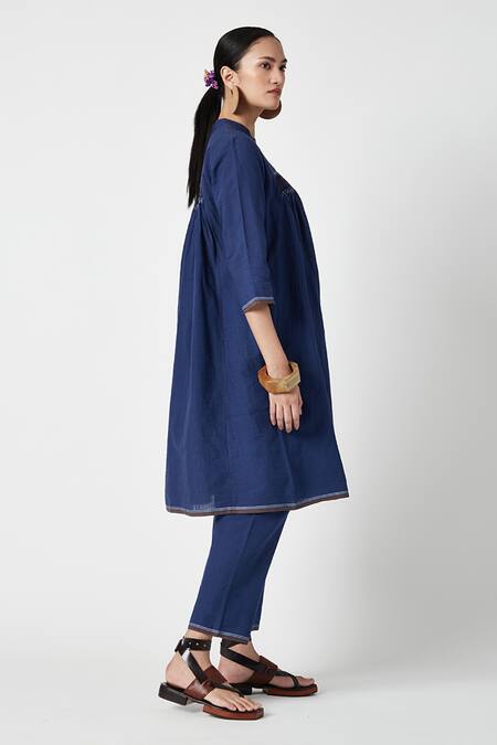 Buy Payal Pratap Blue Cotton Embroidery Mandarin Collar Smocked Kurta With Pant Online at Aza Fashions Buy_Payal Pratap_Blue Cotton Embroidery Mandarin Collar Smocked Kurta With Pant _Online_at_Aza_Fashions