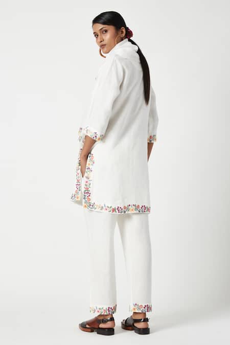 Shop Payal Pratap White Linen Embroidery Split V-neck Jardin Floral Vine Kurta Pant Set at Aza Fashions Shop_Payal Pratap_White Linen Embroidery Split V-neck Jardin Floral Vine Kurta Pant Set _at_Aza_Fashions