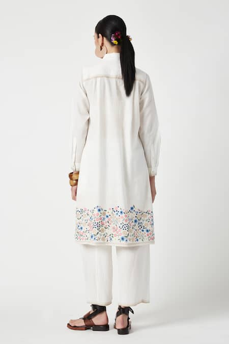 Shop Payal Pratap White Handloom Cotton Embroidery Shawl Neck Lithica Smocked Kurta With Pant at Aza Fashions Shop_Payal Pratap_White Handloom Cotton Embroidery Shawl Neck Lithica Smocked Kurta With Pant _at_Aza_Fashions
