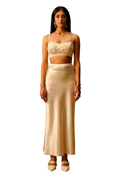 Buy Aroka Ivory Velvet Embroidery Scoop Neck Rose Crop Top Online at Aza Fashions Buy_Aroka_Ivory Velvet Embroidery Scoop Neck Rose Crop Top_Online_at_Aza_Fashions