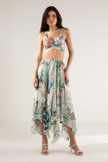Reena Sharma Off White Viscose, Cotton Advika Abstract Print Crop Top And Asymmetric Skirt Set at Aza Fashions Reena Sharma_Off White Viscose, Cotton Advika Abstract Print Crop Top And Asymmetric Skirt Set _at_Aza_Fashions