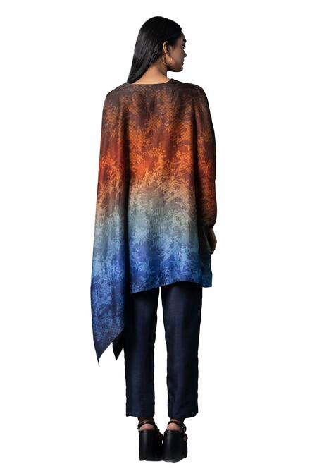 Buy Clos Blue Silk, Cotton V-neck Assymetric Longline Cut Ombre Print Kurta With Pant Online at Aza Fashions Buy_Clos_Blue Silk, Cotton V-neck Assymetric Longline Cut Ombre Print Kurta With Pant _Online_at_Aza_Fashions