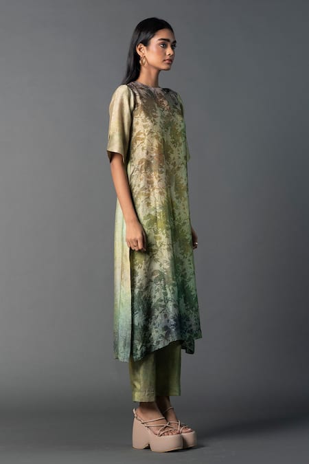 Clos_Green Silk Embroidery Round Neck Floral High-low Print Kurta With Pant _Online_at_Aza_Fashions