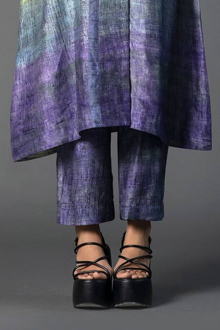 Clos_Purple Silk Round Neck Abstract Print A-line Kurta With Pant _at_Aza_Fashions