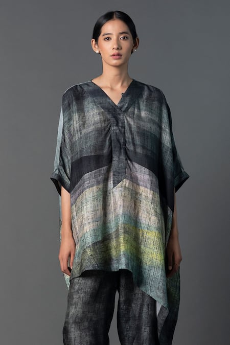 Clos_Grey Silk V-neck Abstract Print Kaftan Tunic With Pant _Online_at_Aza_Fashions