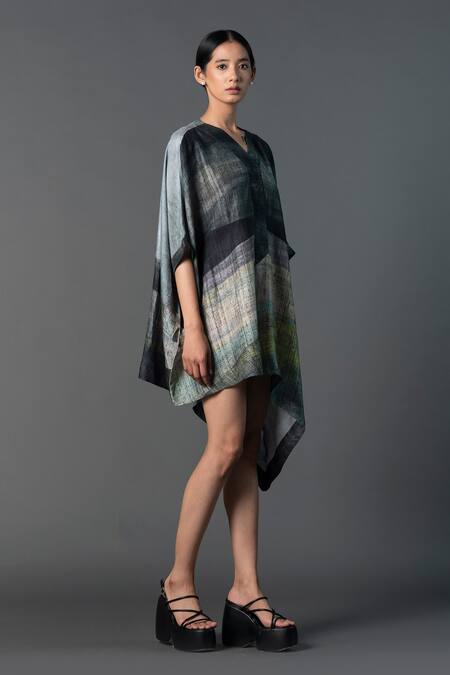Clos_Grey Silk V-neck Abstract Print Kaftan Dress _Online_at_Aza_Fashions