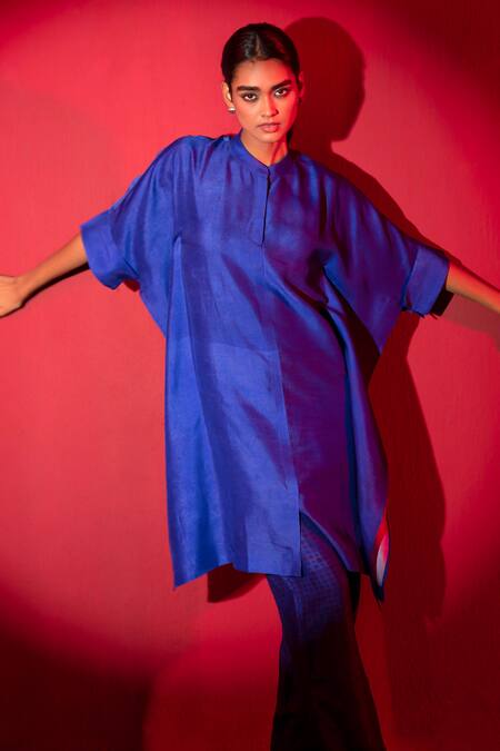 Buy_Clos_Blue Silk Mandarin Collar Asymmetric Kaftan Tunic With Pant _Online_at_Aza_Fashions
