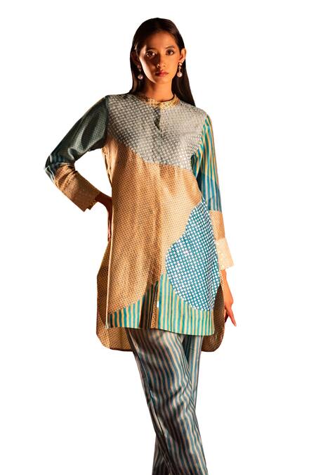Shop_Clos_Cream Silk Mandarin Collar Geometric Print Short Kurta With Pant _Online_at_Aza_Fashions